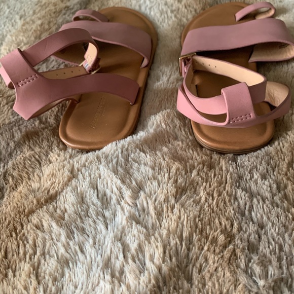 Sandals - Picture 2 of 3